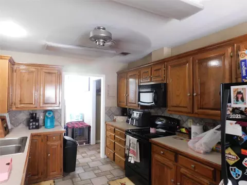 508 Castlegate St, Howe, TX 75459 photo 5