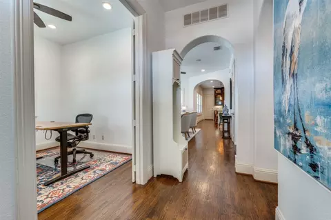 722 E Main St, Coppell, TX 75019 photo 9