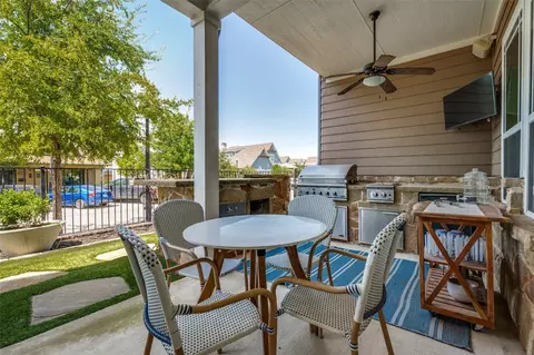722 E Main St, Coppell, TX 75019 photo 7