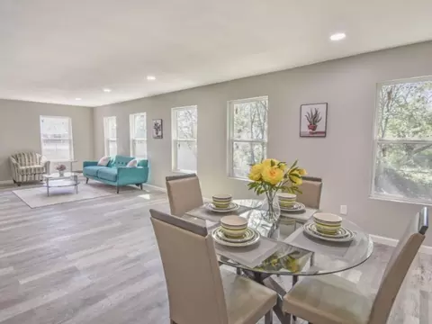 735 W Danieldale Rd, Dallas, TX 75232