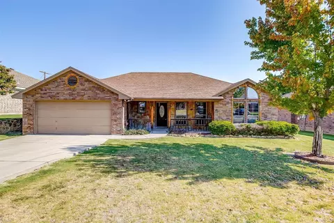 518 Crow Ave, Weatherford, TX 76085