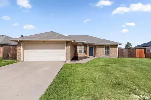 129 Garrett St, Burkburnett, TX 76354