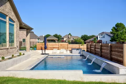 219 Hearthstone Dr, Sunnyvale, TX 75182