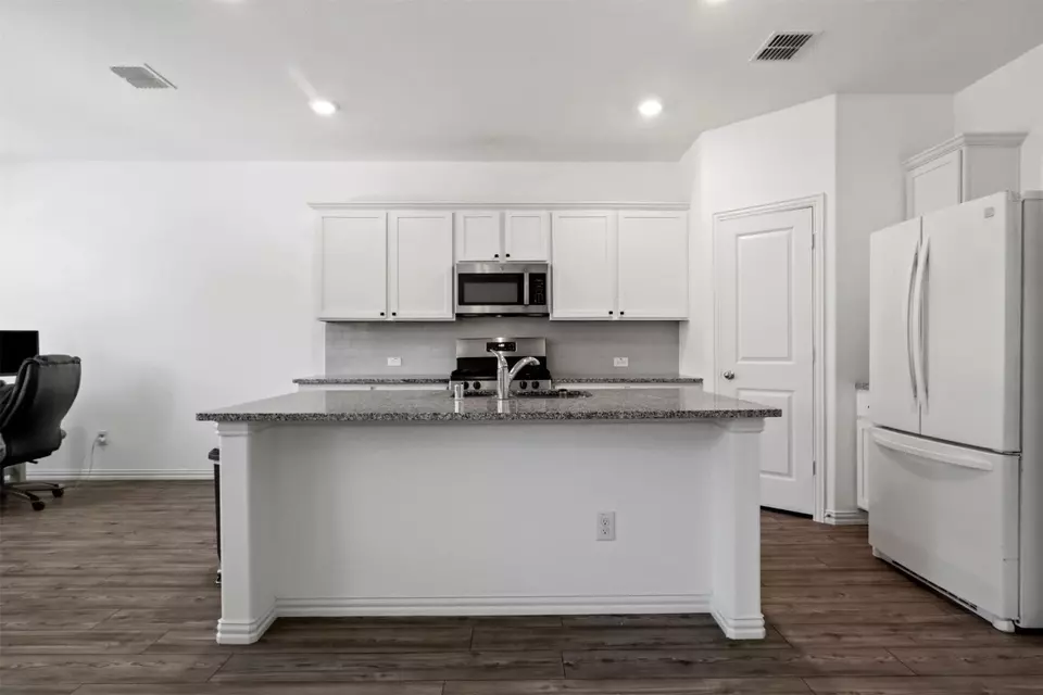  800 Willow Ln, Royse City, TX 75189 photo 7