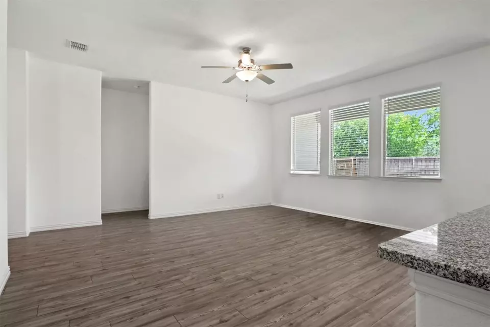  800 Willow Ln, Royse City, TX 75189 photo 4