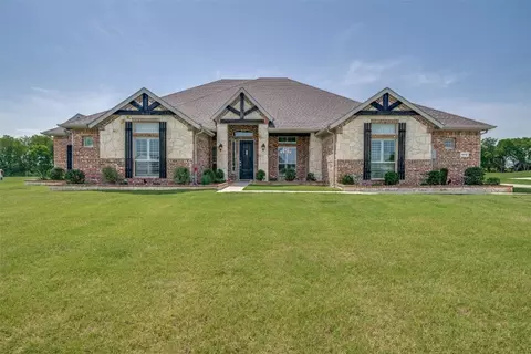 1012 Lynx Hollow Trl, Forney, TX 75126