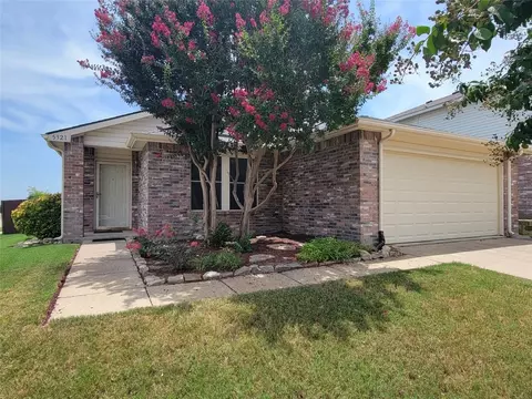 5321 Royal Birkdale Dr, Fort Worth, TX 76135