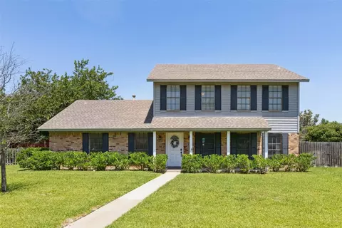 1100 Eastview Cir, Richardson, TX 75081