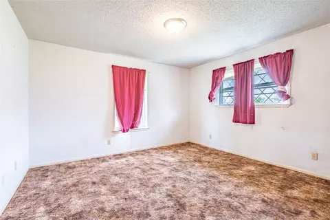 505 S Main St, Ector, TX 75439 photo 17