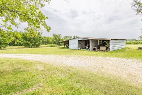 505 S Main St, Ector, TX 75439 photo 36