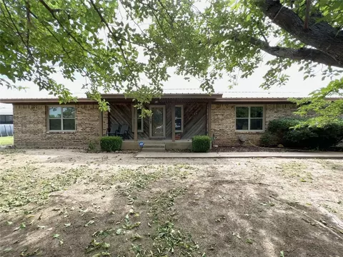 1104 Stock Pen Rd, Throckmorton, TX 76483