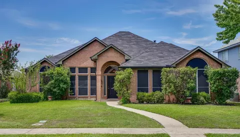 1649 Glenmore Dr, Lewisville, TX 75077