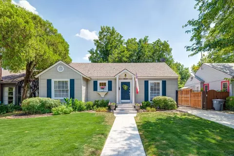 5824 Ravendale Ln, Dallas, TX 75206
