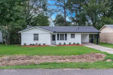 9445 Mcadoo St, Shreveport, LA 71118