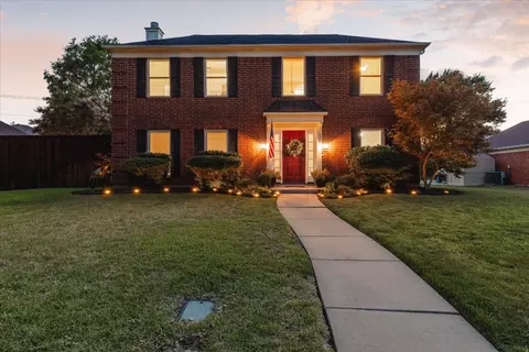 1924 Sunrise Trl, Lewisville, TX 75067