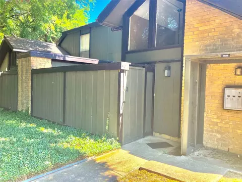 4623 Country Creek Dr #1047, Dallas, TX 75236