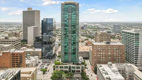500 Throckmorton St #3401, Fort Worth, TX 76102
