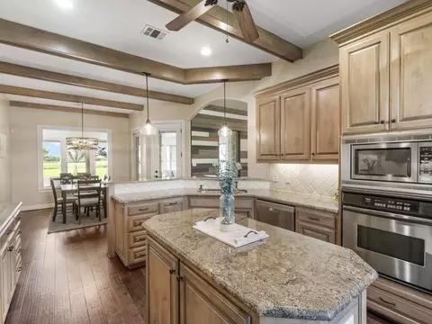 408 E Vaughn Rd, Cleburne, TX 76031 photo 8