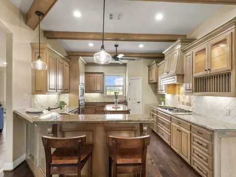 408 E Vaughn Rd, Cleburne, TX 76031 photo 7