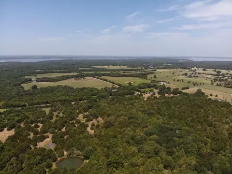 120 East William Street, Pottsboro, TX 75076