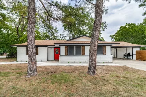 1600 Lynwood St, Gainesville, TX 76240