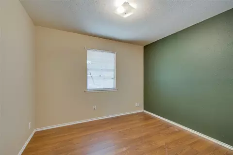 508 E Redbud Dr, Hurst, TX 76053 photo 15