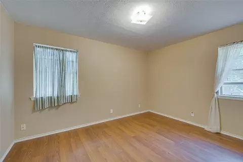 508 E Redbud Dr, Hurst, TX 76053 photo 17
