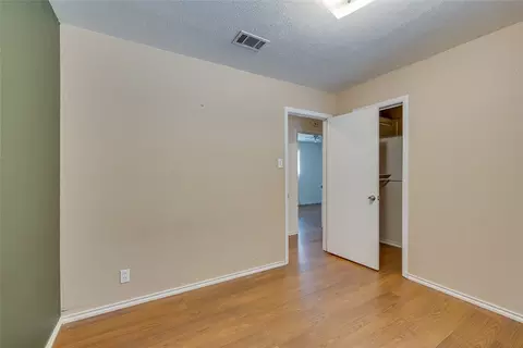 508 E Redbud Dr, Hurst, TX 76053 photo 16