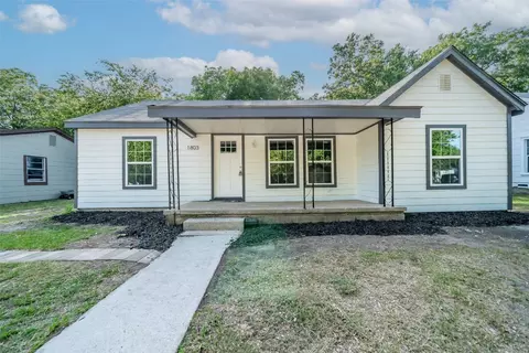 1803 Buck St, Gainesville, TX 76240
