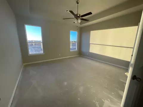 521 Smith Rd, Springtown, TX 76082 photo 9