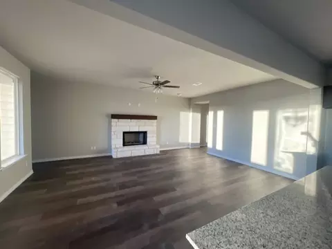 521 Smith Rd, Springtown, TX 76082 photo 8