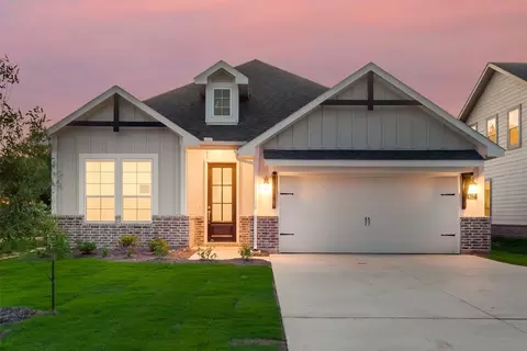 417 Smith Rd, Springtown, TX 76082