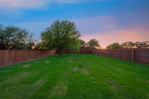 417 Smith Rd, Springtown, TX 76082 photo 18