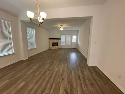 425 Smith Rd, Springtown, TX 76082 photo 5