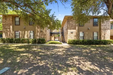 34303434 W 4th St, Fort Worth, TX 76107