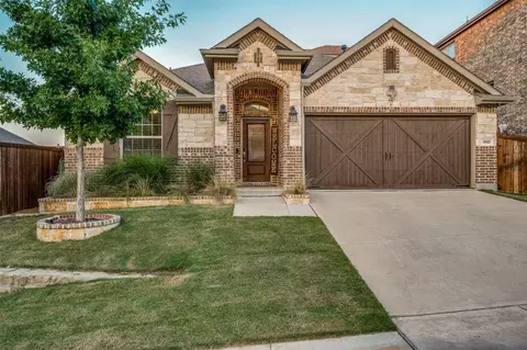 1901 Hollowcreek Trl, Carrollton, TX 75010