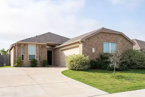 273 Christian Rd, Ennis, TX 75119