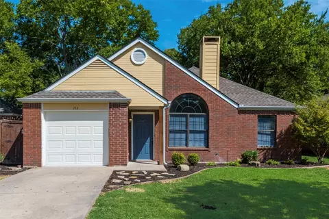 113 Marvin Gdns, Waxahachie, TX 75165