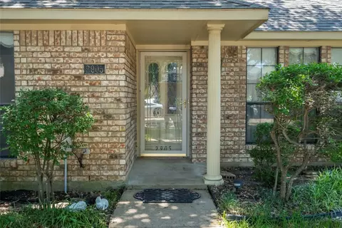 2905 Persimmon Pl, Rowlett, TX 75088 photo 3