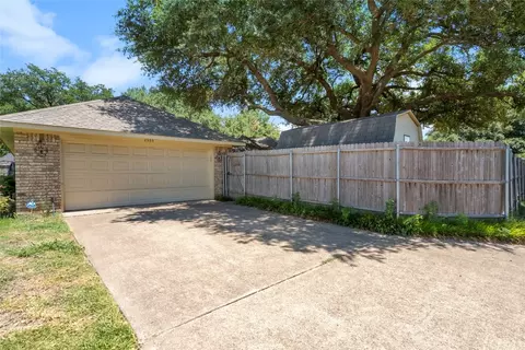 2905 Persimmon Pl, Rowlett, TX 75088 photo 30