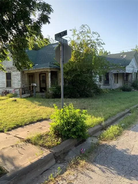 302 W Elm St, Olney, TX 76374