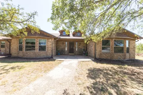 5600 Healer Ln, Brownwood, TX 76801