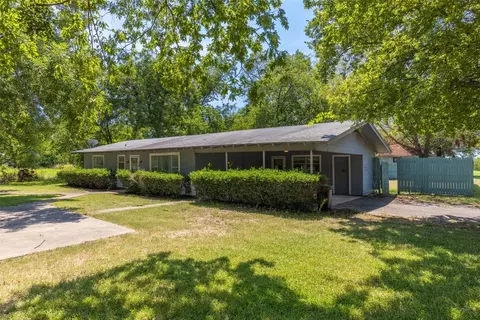 600 SE 1st St, Cooper, TX 75432