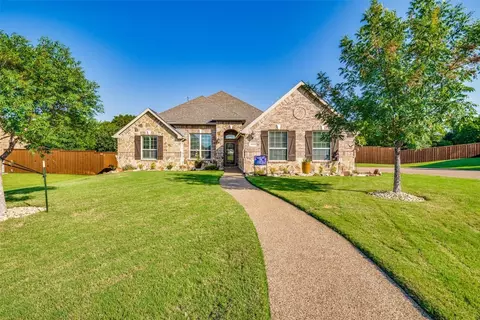 8303 Lake Valley Ct, Rowlett, TX 75089