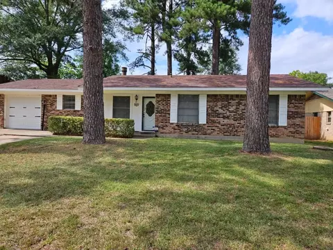 2822 Frostwood Dr, Shreveport, LA 71108