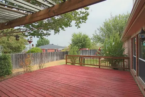 332 Shea Ln, Saginaw, TX 76179