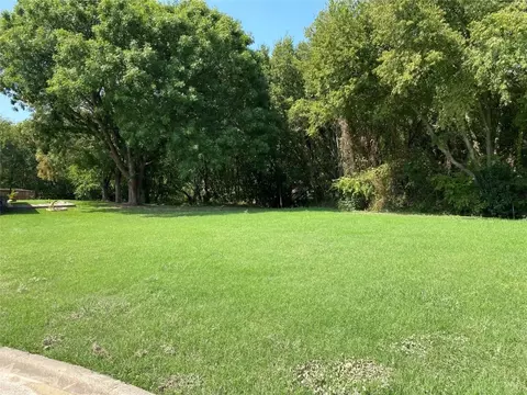 7 Tealridge Ct, Desoto, TX 75115