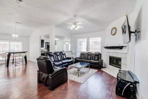 3361 Galaway Bay Dr, Grand Prairie, TX 75052