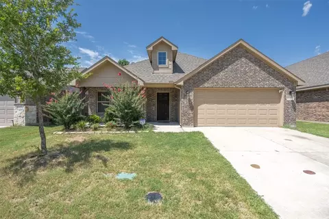 1119 Vintage Ave, Gainesville, TX 76240