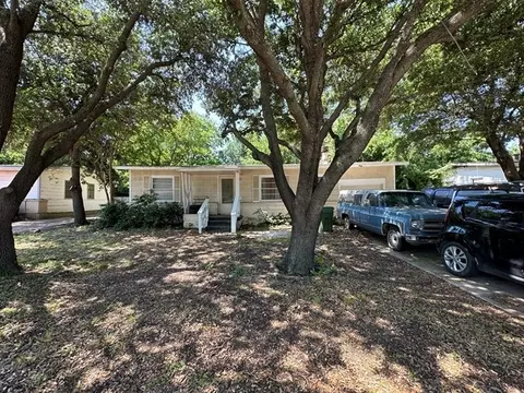 802 Harmon Ter, Arlington, TX 76010